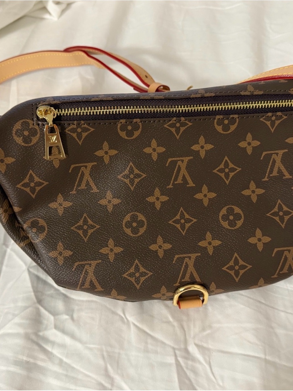Fashion inspired belt/bum bag - Picture 3 of 5